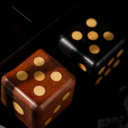 Hearken Dice by TCC Magic and Classicho