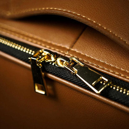 Luxury Close-Up Bag by TCC