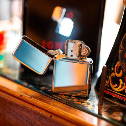 Ignite - The Ultimate Hand Flasher by Urbain