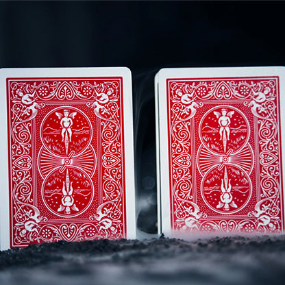 Leviti Deck by PITATA