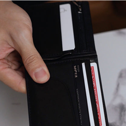 Modern Card to Wallet Insta by Quiver