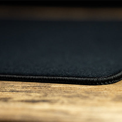 Sewn-Edge Basic Close-Up Pad (Black) by TCC Presents